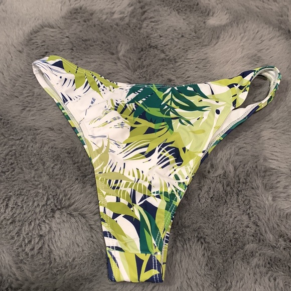 Swimming suit - Picture 5 of 7